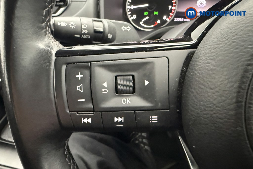 Nissan Qashqai Acenta Premium Manual Petrol SUV - Stock Number (1580904) - 21st supplementary image