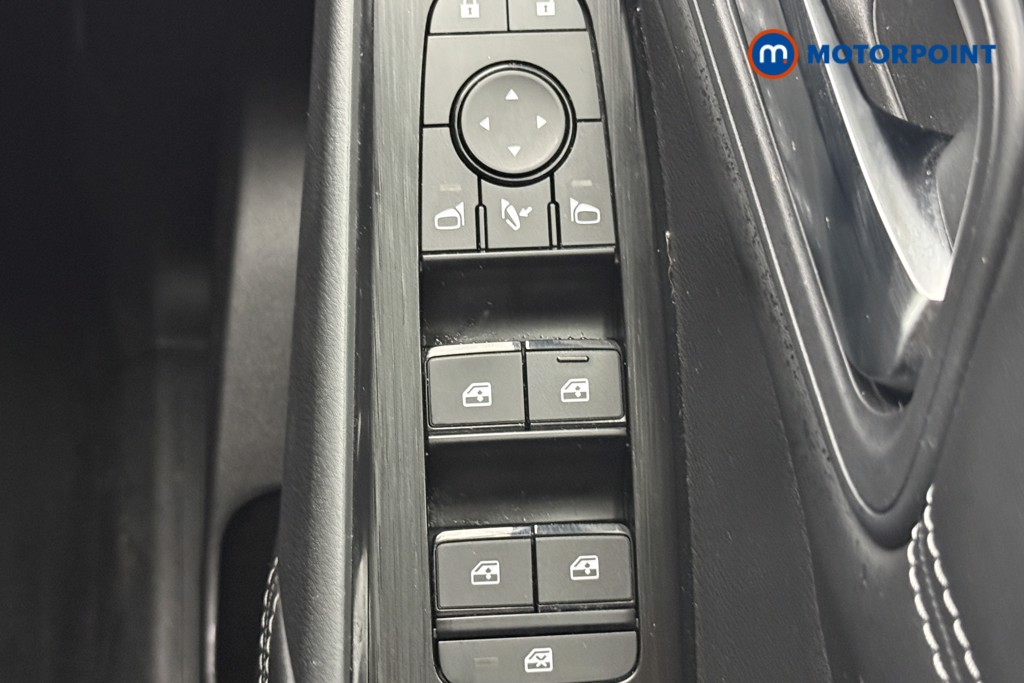 Nissan Qashqai Acenta Premium Manual Petrol SUV - Stock Number (1580904) - 24th supplementary image