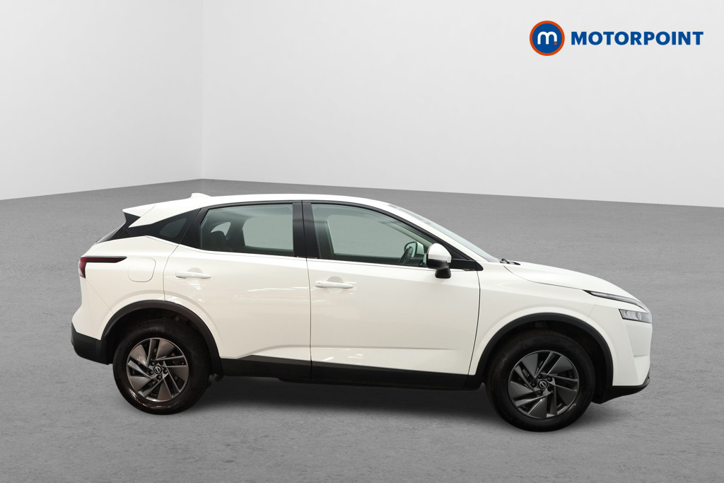 Nissan Qashqai Acenta Premium Manual Petrol SUV - Stock Number (1580904) - Drivers side front corner