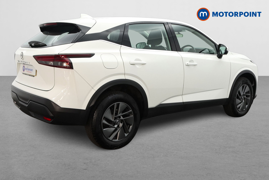 Nissan Qashqai Acenta Premium Manual Petrol SUV - Stock Number (1580904) - Drivers side