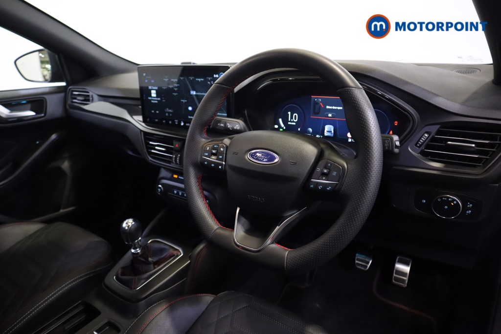 Ford Focus St-Line X Manual Petrol Estate - Stock Number (1581151) - 1st supplementary image
