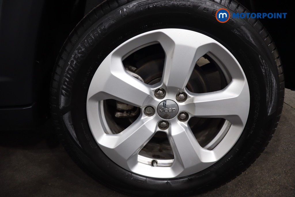 Jeep Compass Longitude Manual Diesel SUV - Stock Number (1581229) - 12th supplementary image