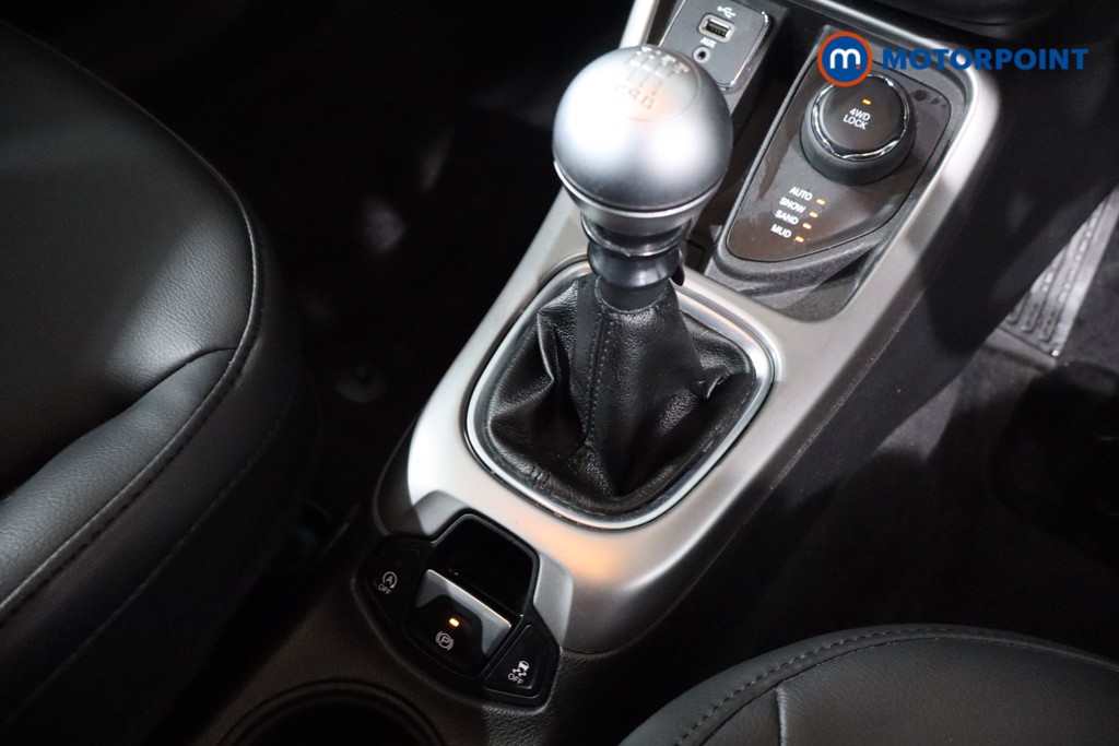 Jeep Compass Longitude Manual Diesel SUV - Stock Number (1581229) - 14th supplementary image