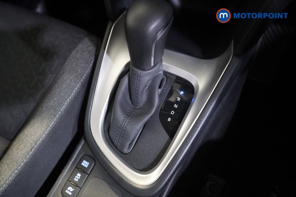 Toyota Yaris Cross Icon Automatic Petrol-Electric Hybrid Estate - Stock Number (1581252) - 8th supplementary image