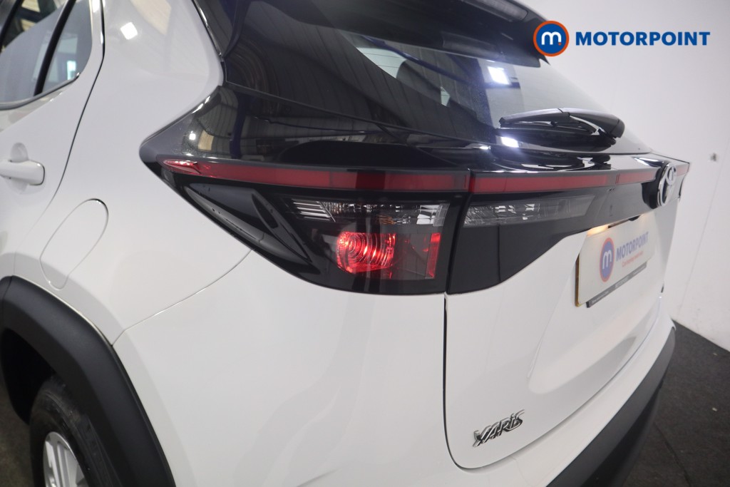 Toyota Yaris Cross Icon Automatic Petrol-Electric Hybrid Estate - Stock Number (1581252) - 19th supplementary image
