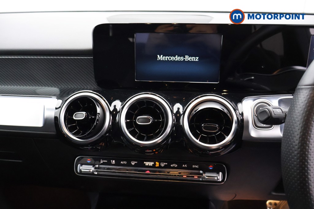 Mercedes-Benz GLB Amg Line Automatic Petrol SUV - Stock Number (1581451) - 4th supplementary image