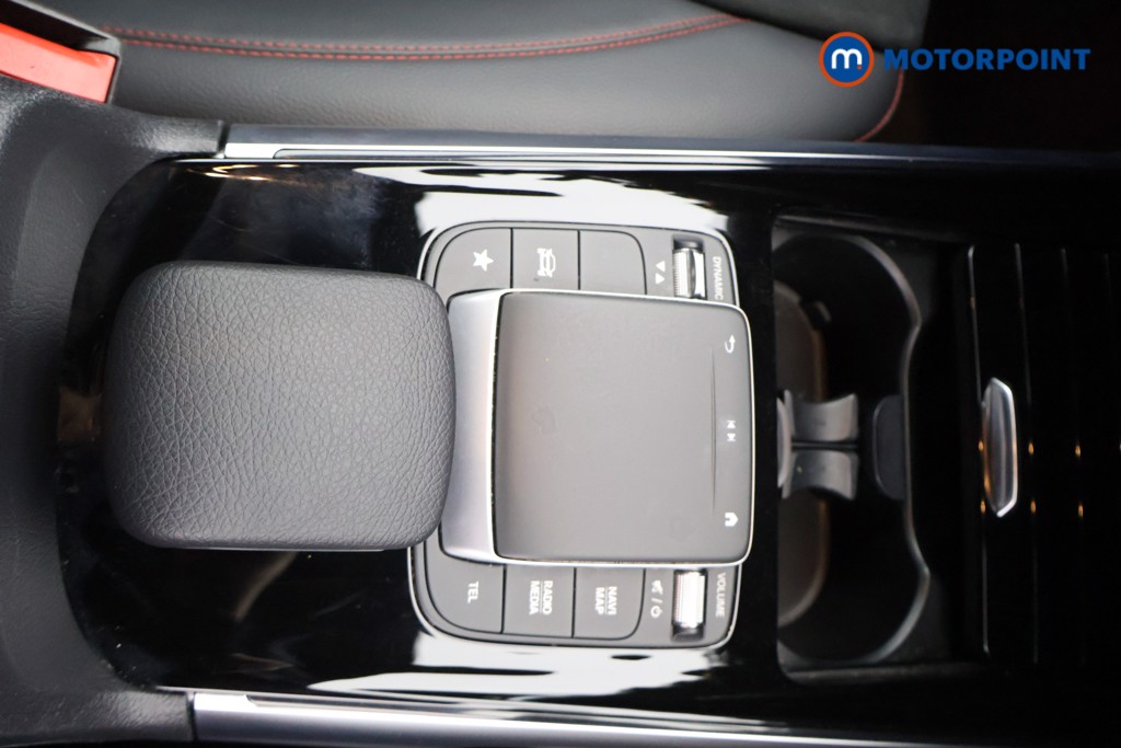 Mercedes-Benz GLB Amg Line Automatic Petrol SUV - Stock Number (1581451) - 5th supplementary image