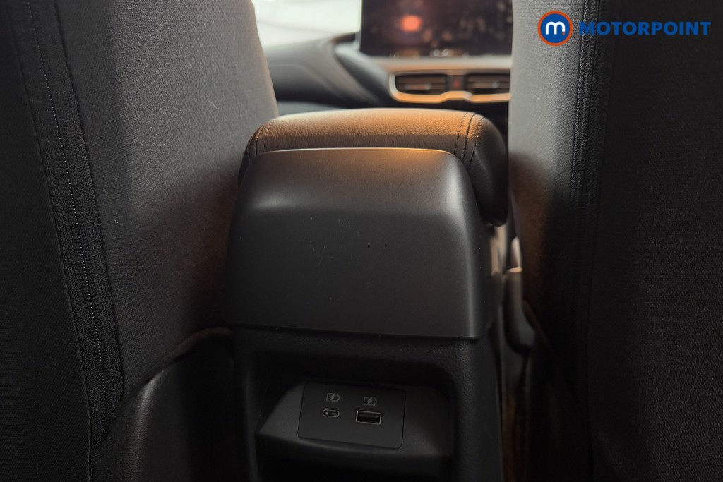 Nissan Juke N-Connecta Automatic Petrol-Electric Hybrid SUV - Stock Number (1581463) - 22nd supplementary image
