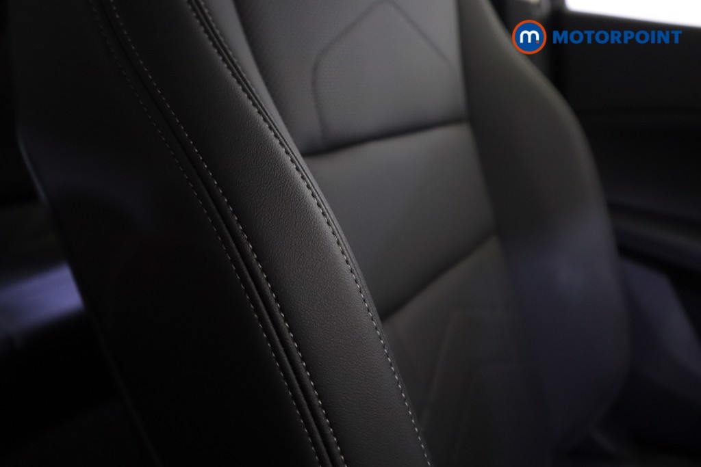 BMW 2 Series Luxury Automatic Petrol Estate - Stock Number (1581561) - 21st supplementary image
