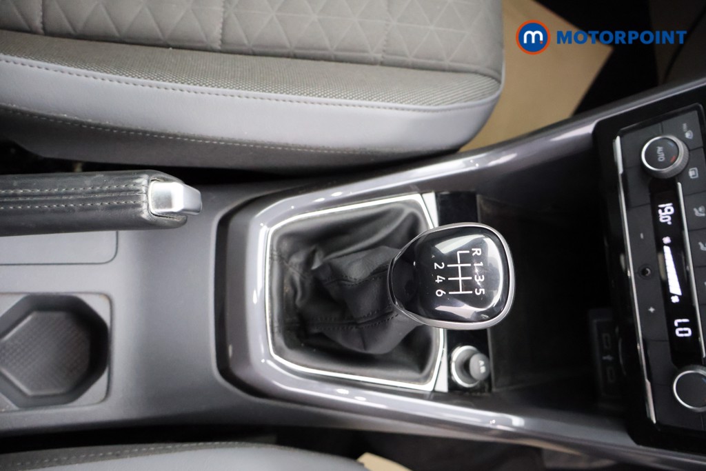 Volkswagen T-Cross SEL Manual Petrol SUV - Stock Number (1581633) - 6th supplementary image