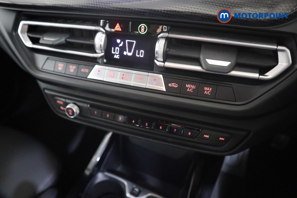 BMW 2 Series Sport Manual Petrol Saloon - Stock Number (1581802) - 7th supplementary image