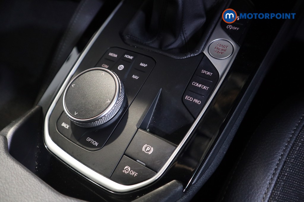 BMW 2 Series Sport Manual Petrol Saloon - Stock Number (1581802) - 8th supplementary image