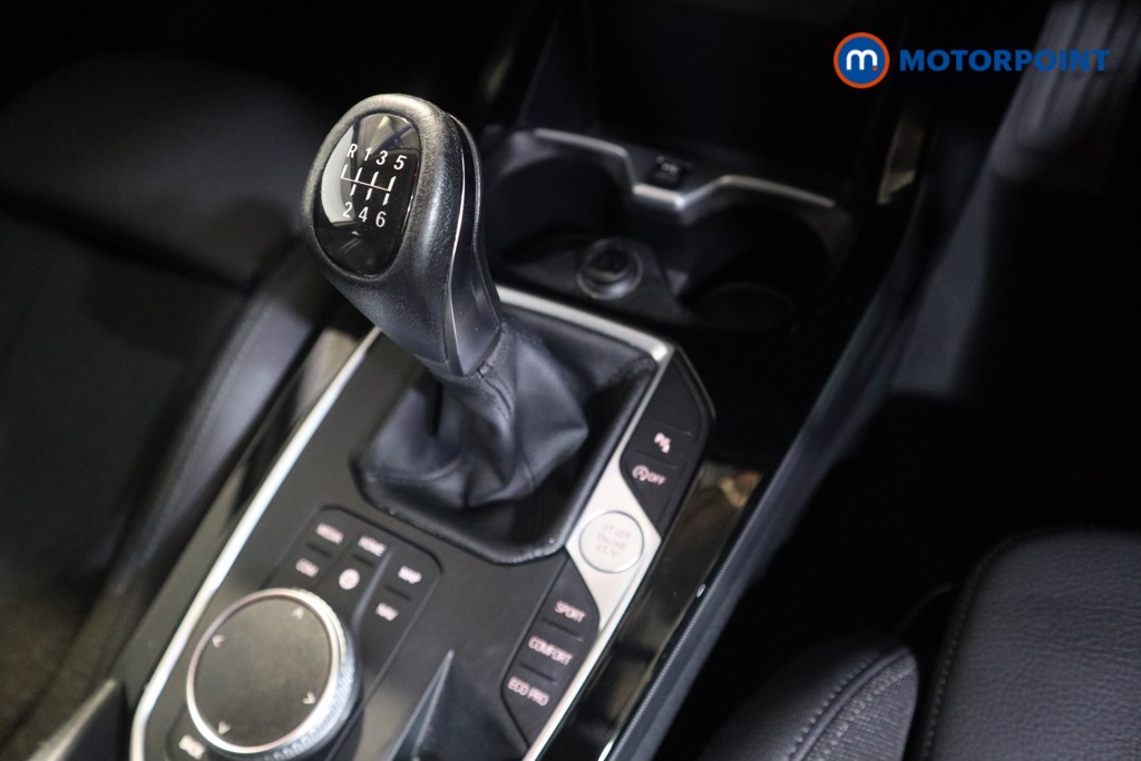 BMW 2 Series Sport Manual Petrol Saloon - Stock Number (1581802) - 9th supplementary image