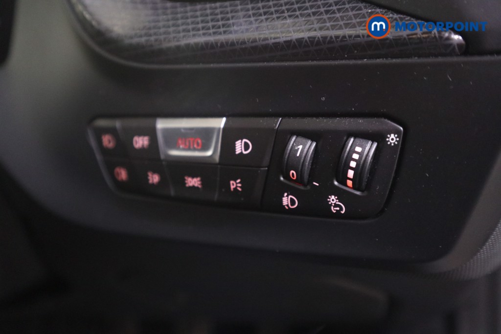 BMW 2 Series Sport Manual Petrol Saloon - Stock Number (1581802) - 10th supplementary image