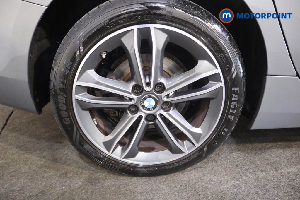 BMW 2 Series Sport Manual Petrol Saloon - Stock Number (1581802) - 16th supplementary image