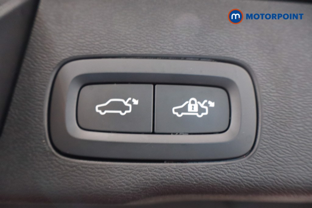 Volvo Xc60 R Design Automatic Petrol SUV - Stock Number (1581863) - 40th supplementary image