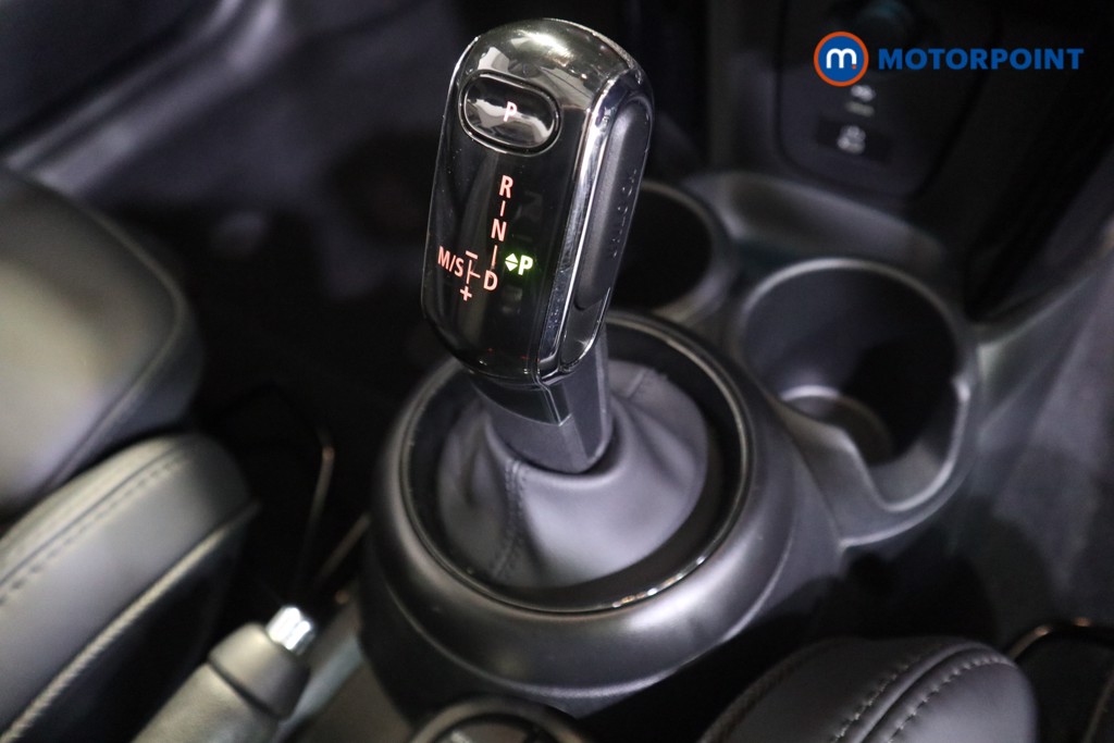Mini Convertible Cooper S Seaside Edition Automatic Petrol Convertible - Stock Number (1581864) - 9th supplementary image