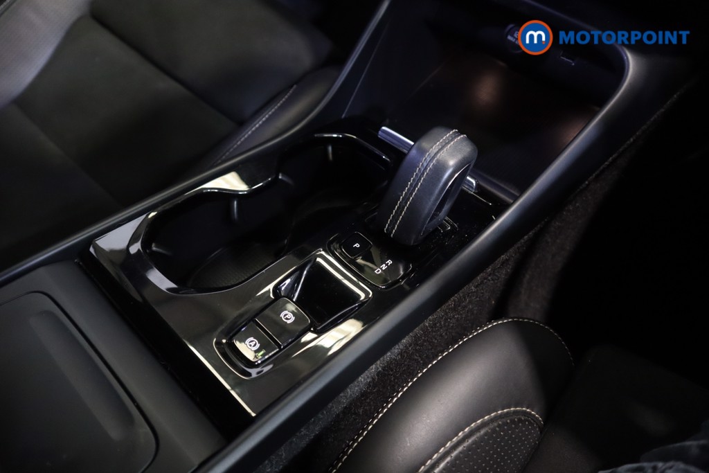 Volvo Xc40 R Design Pro Automatic Diesel SUV - Stock Number (1582353) - 19th supplementary image