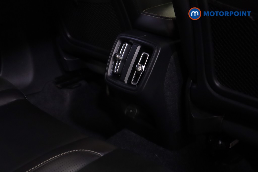 Volvo Xc40 R Design Pro Automatic Diesel SUV - Stock Number (1582353) - 26th supplementary image