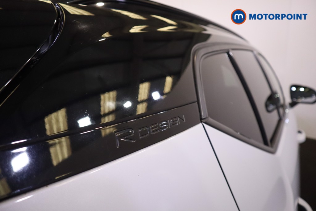 Volvo Xc40 R Design Pro Automatic Diesel SUV - Stock Number (1582353) - 33rd supplementary image
