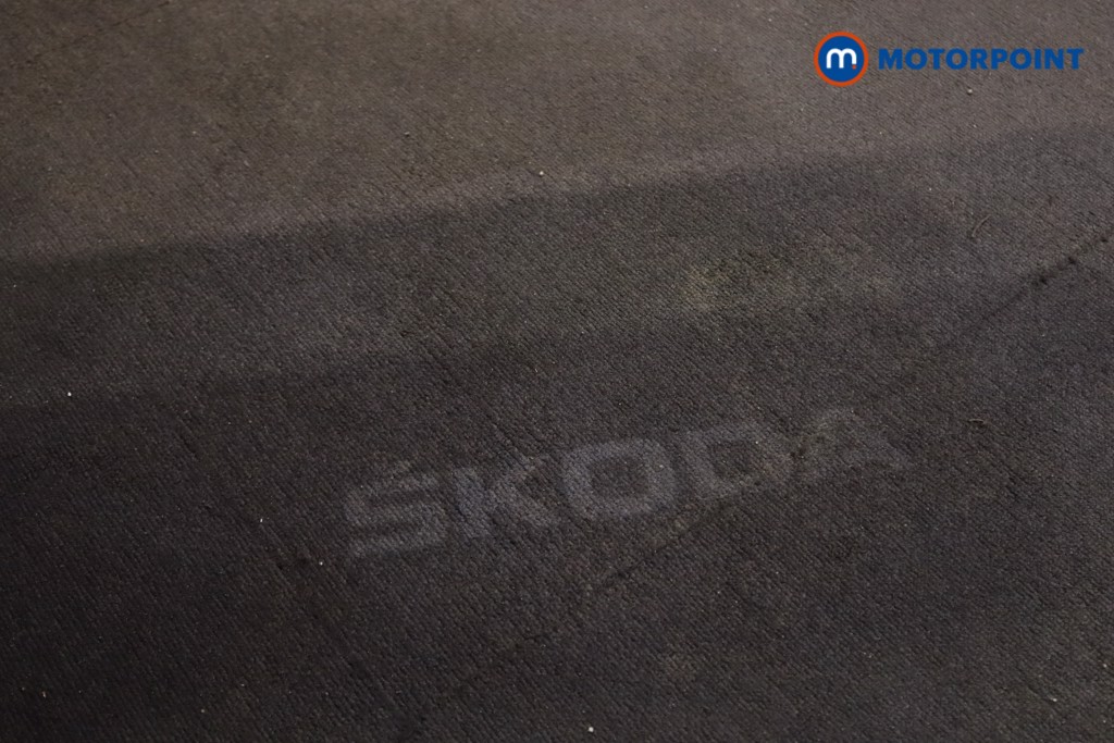 Skoda Karoq Sportline Automatic Petrol SUV - Stock Number (1582367) - 5th supplementary image