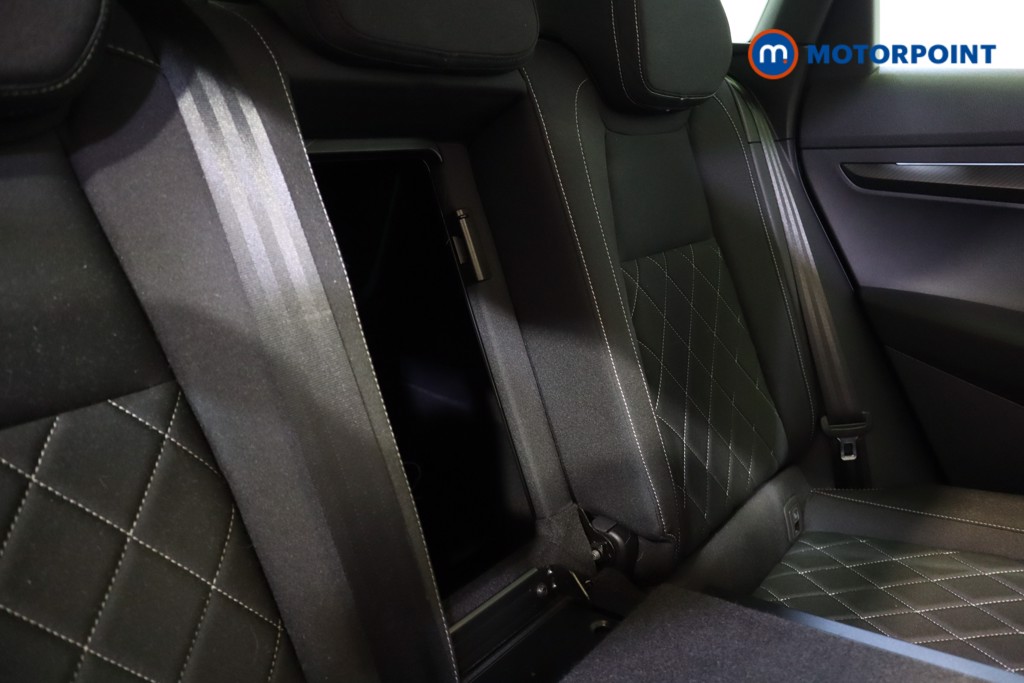 Skoda Karoq Sportline Automatic Petrol SUV - Stock Number (1582367) - 32nd supplementary image