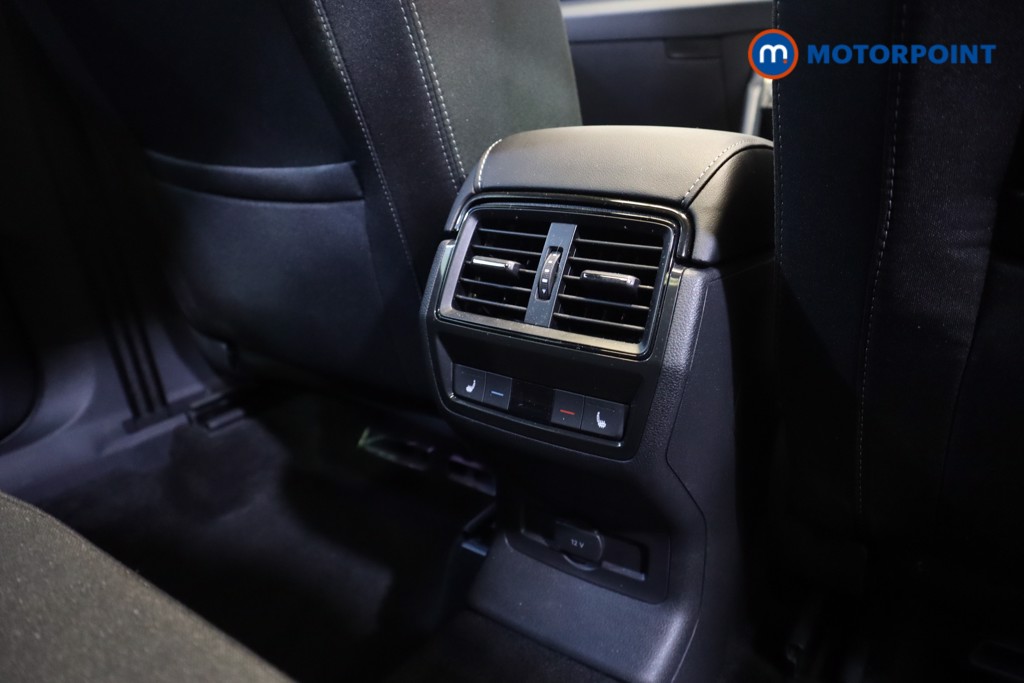 Skoda Karoq Sportline Automatic Petrol SUV - Stock Number (1582367) - 33rd supplementary image