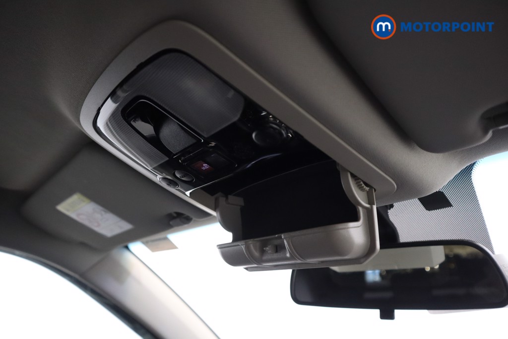Ssangyong Korando Ventura Manual Petrol SUV - Stock Number (1582663) - 23rd supplementary image