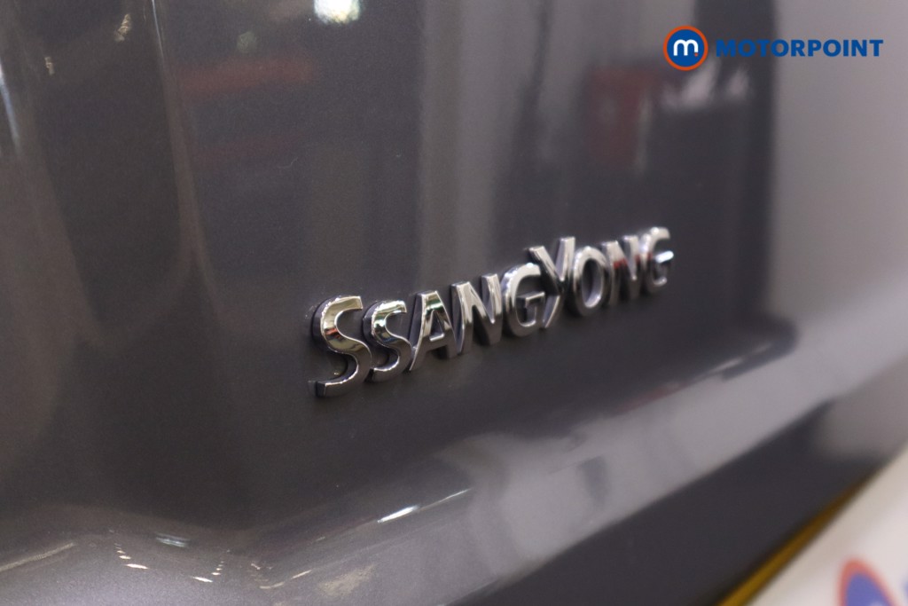 Ssangyong Korando Ventura Manual Petrol SUV - Stock Number (1582663) - 38th supplementary image