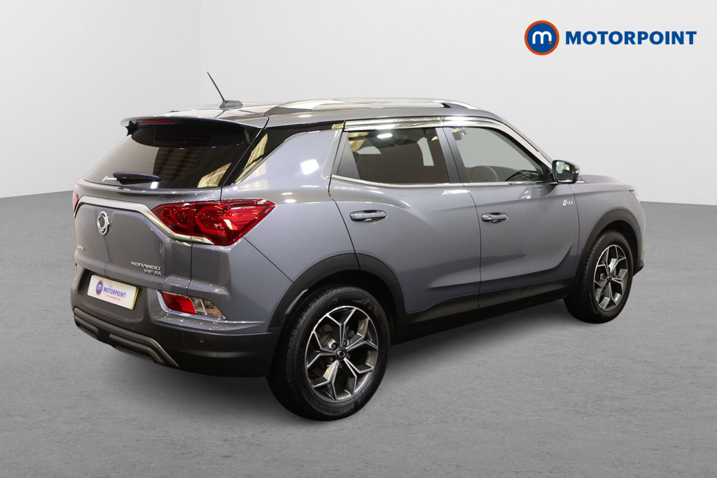 Ssangyong Korando Ventura Manual Petrol SUV - Stock Number (1582663) - Drivers side rear corner