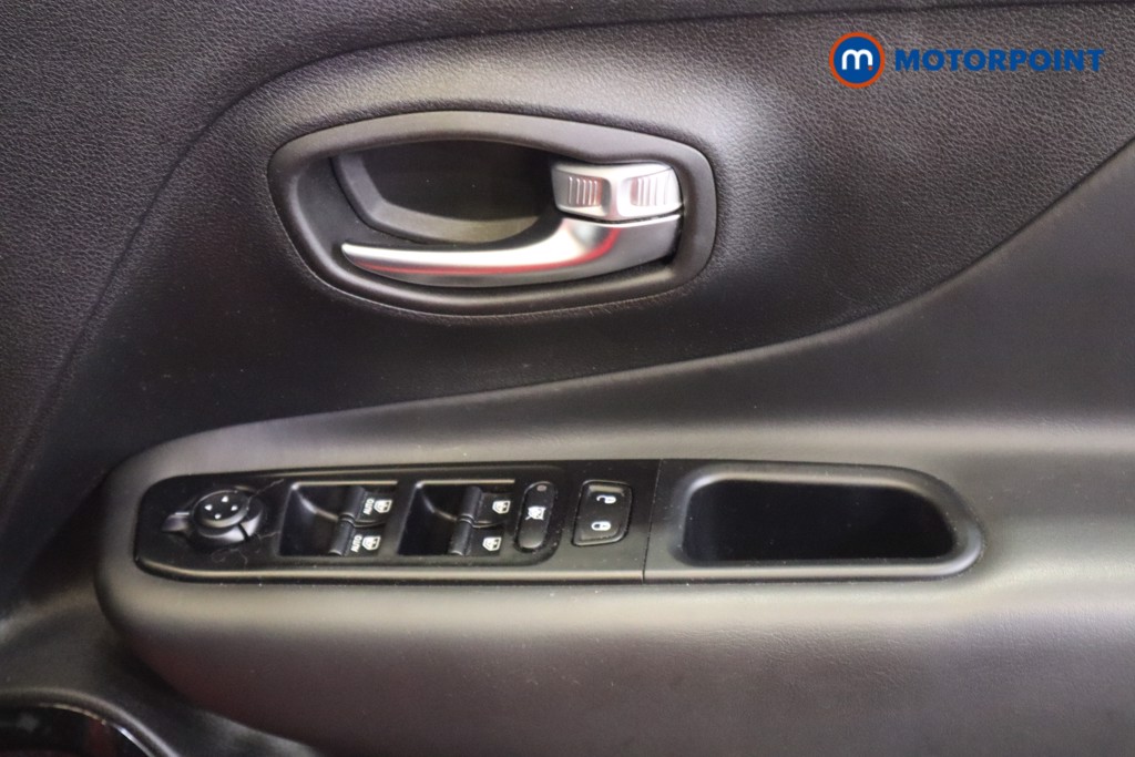 Jeep Renegade Night Eagle Ii Manual Petrol SUV - Stock Number (1582860) - 14th supplementary image