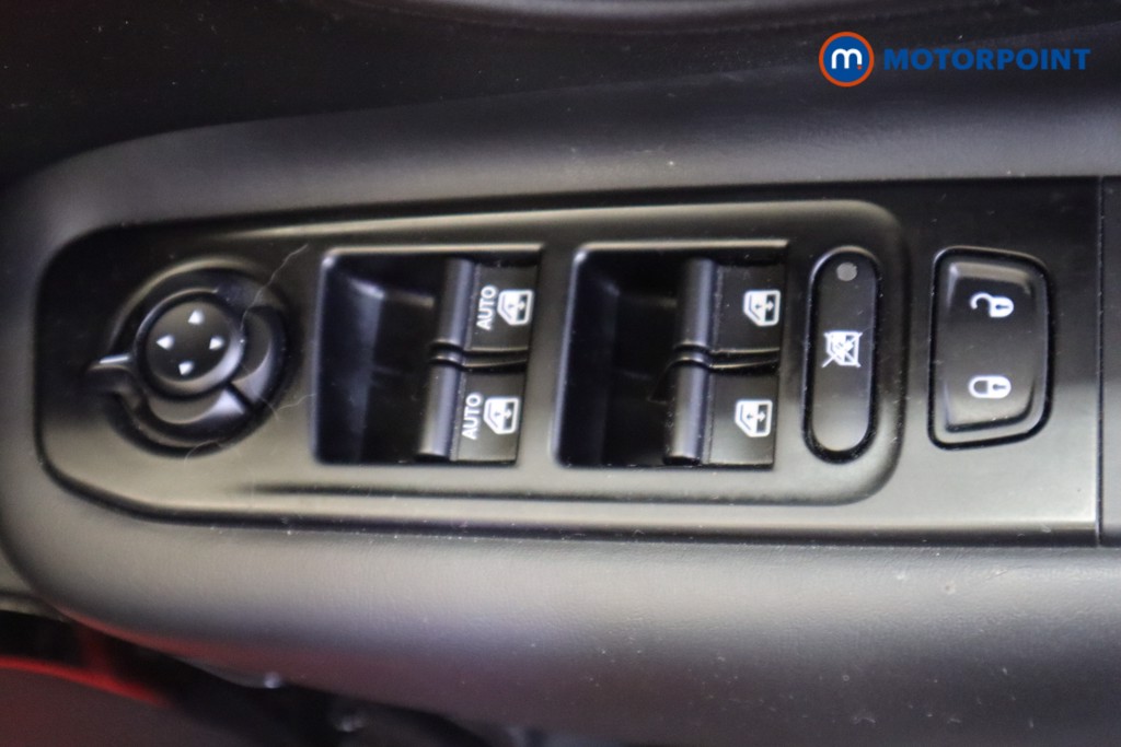 Jeep Renegade Night Eagle Ii Manual Petrol SUV - Stock Number (1582860) - 15th supplementary image