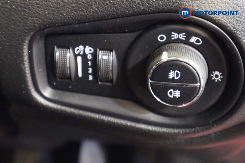 Jeep Renegade Night Eagle Ii Manual Petrol SUV - Stock Number (1582860) - 16th supplementary image