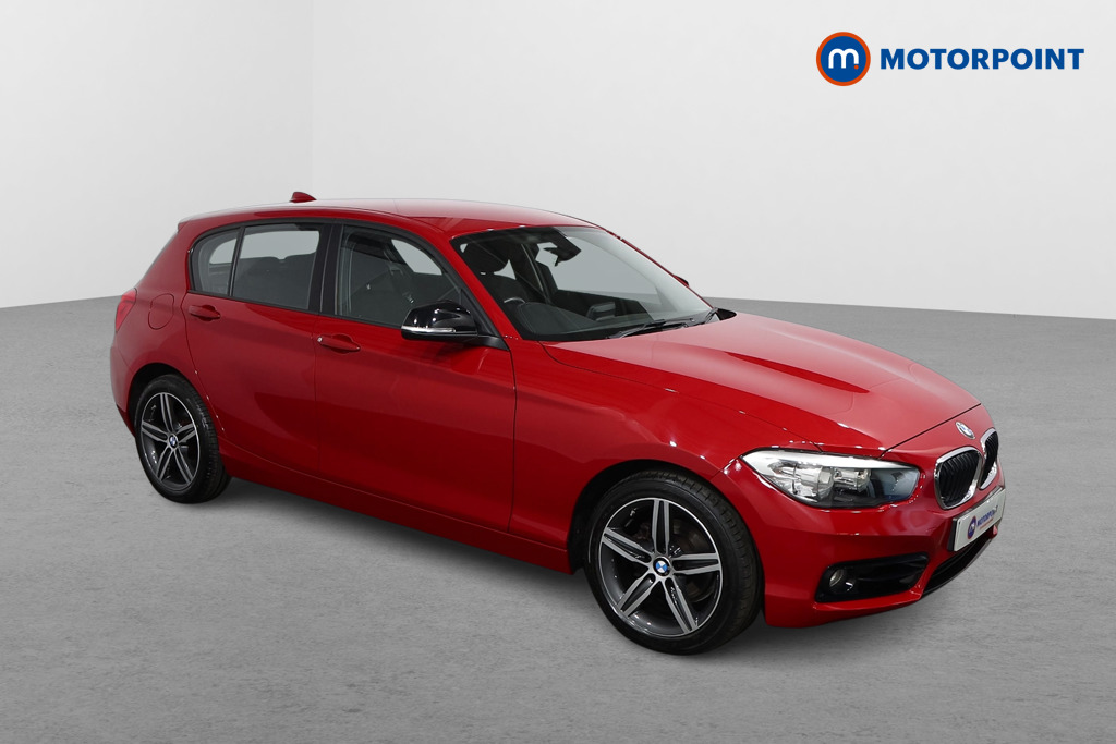 BMW 1 Series Sport Manual Petrol Hatchback - Stock Number (1582998) - Drivers side front corner