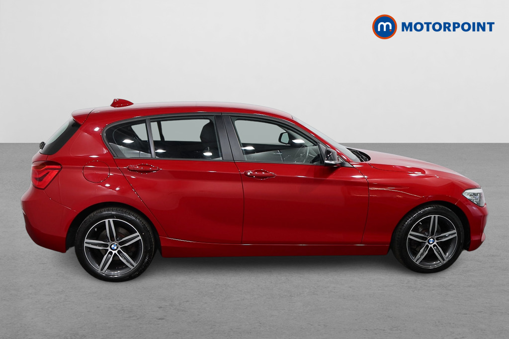 BMW 1 Series Sport Manual Petrol Hatchback - Stock Number (1582998) - Drivers side