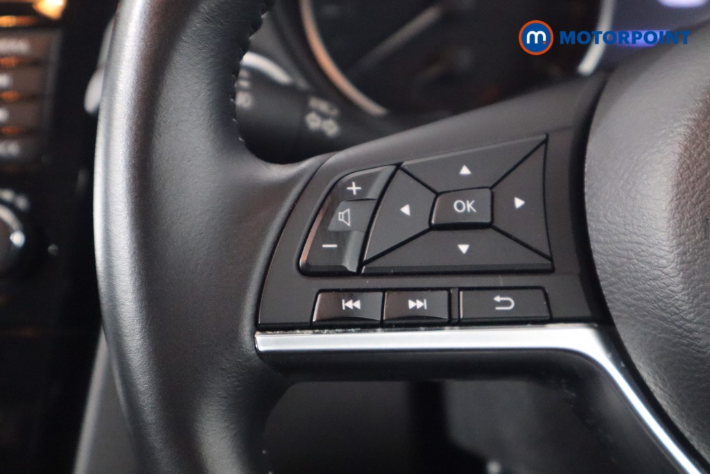 Nissan Qashqai N-Motion Automatic Petrol SUV - Stock Number (1583054) - 7th supplementary image