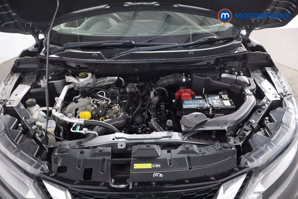 Nissan Qashqai N-Motion Automatic Petrol SUV - Stock Number (1583054) - 32nd supplementary image