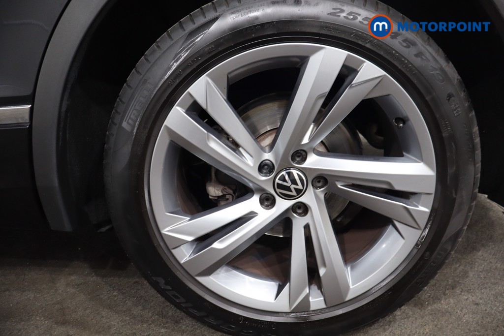 Volkswagen Tiguan R-Line Edition Automatic Petrol SUV - Stock Number (1583102) - 12th supplementary image