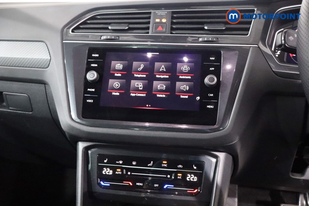 Volkswagen Tiguan R-Line Edition Automatic Petrol SUV - Stock Number (1583102) - 15th supplementary image