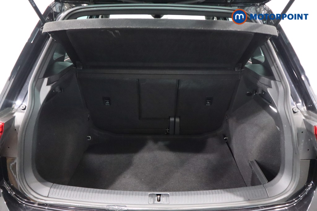 Volkswagen Tiguan R-Line Edition Automatic Petrol SUV - Stock Number (1583102) - 40th supplementary image