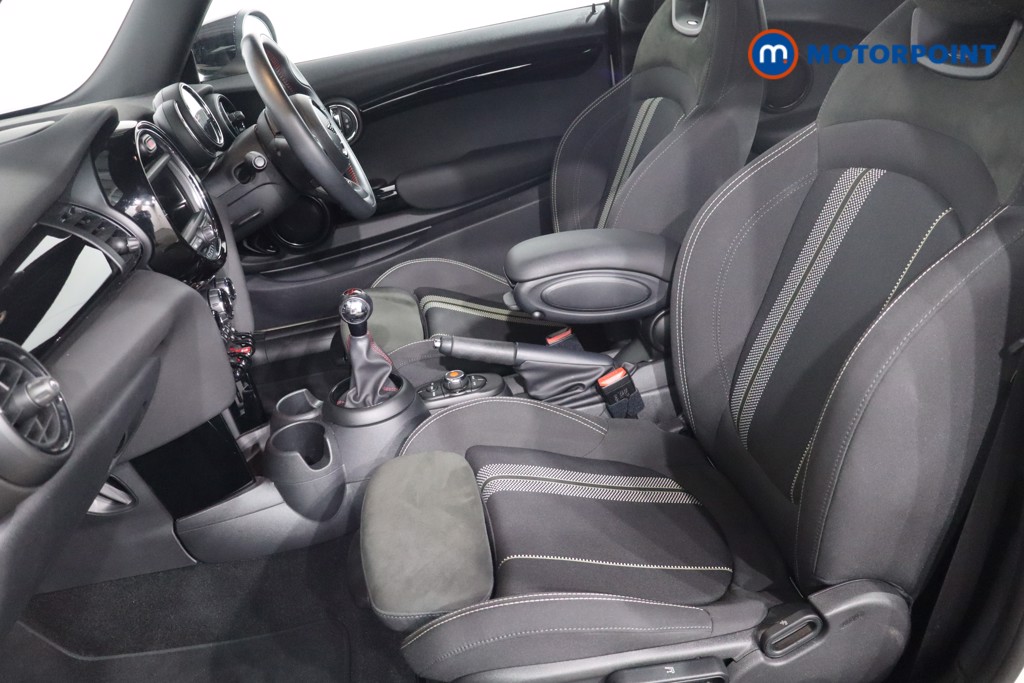 Mini Hatchback Cooper S Sport Manual Petrol Hatchback - Stock Number (1583138) - 4th supplementary image