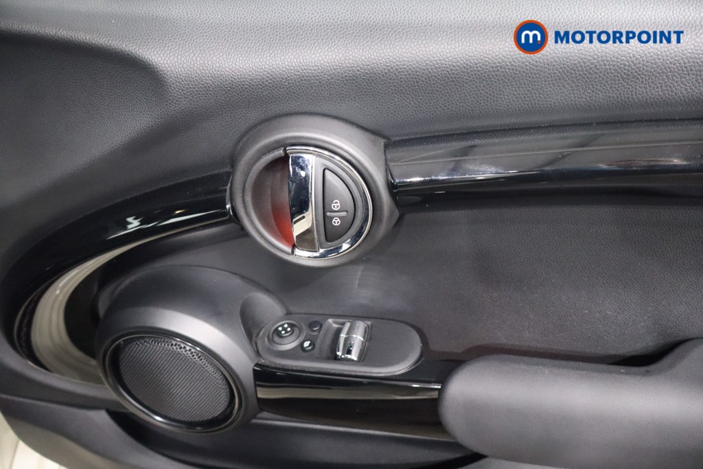 Mini Hatchback Cooper S Sport Manual Petrol Hatchback - Stock Number (1583138) - 23rd supplementary image