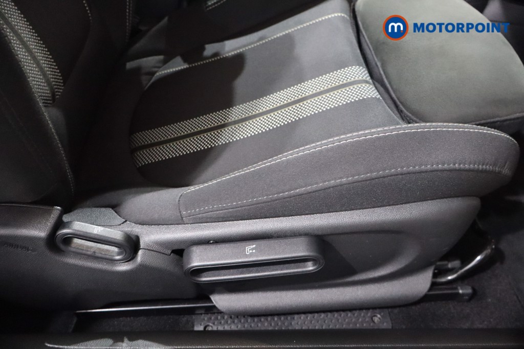 Mini Hatchback Cooper S Sport Manual Petrol Hatchback - Stock Number (1583138) - 24th supplementary image