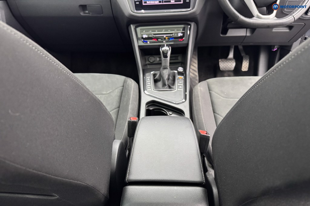 Volkswagen Tiguan Elegance Automatic Petrol SUV - Stock Number (1504926) - 11th supplementary image
