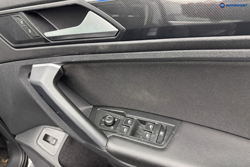 Volkswagen Tiguan Elegance Automatic Petrol SUV - Stock Number (1504926) - 21st supplementary image