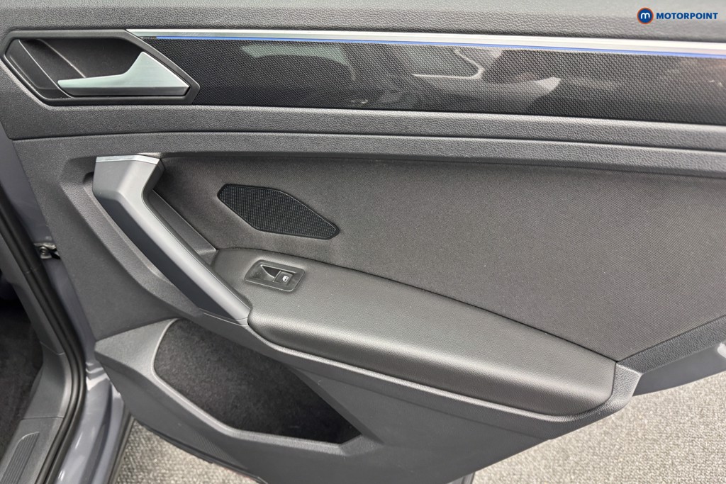 Volkswagen Tiguan Elegance Automatic Petrol SUV - Stock Number (1504926) - 22nd supplementary image