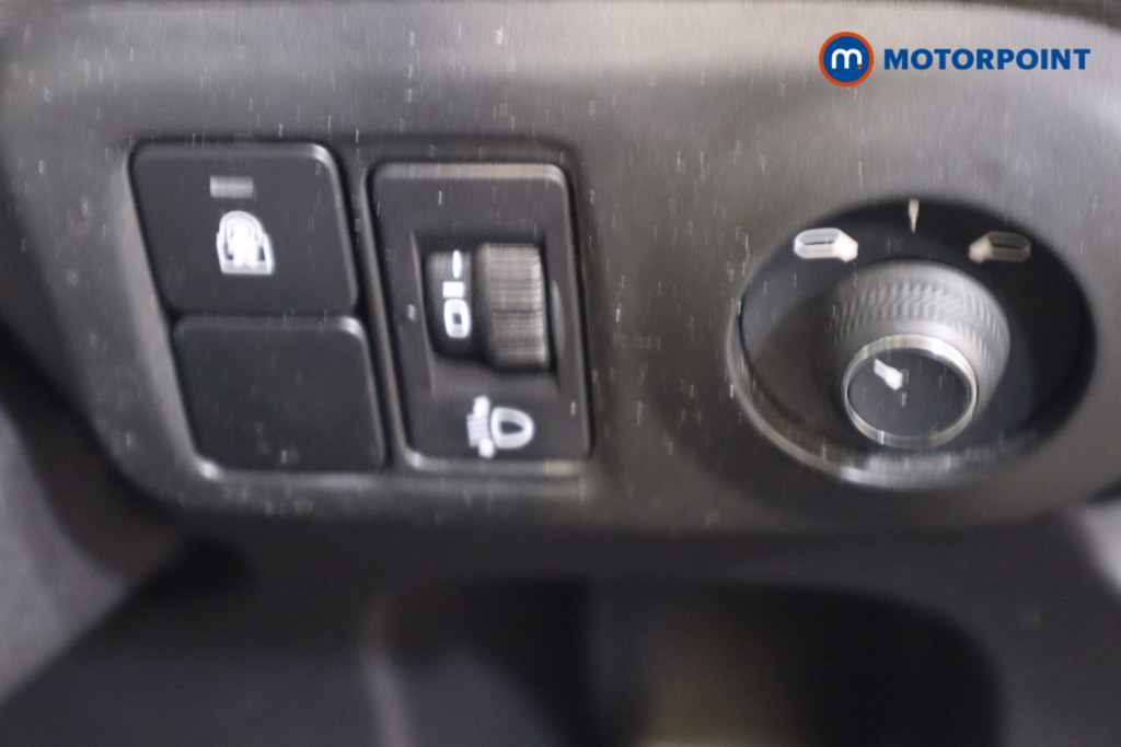Citroen C4 Cactus Flair Manual Petrol SUV - Stock Number (1557914) - 16th supplementary image