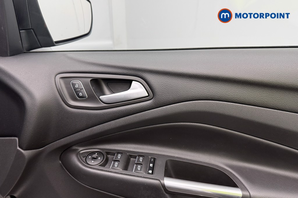 Ford Kuga St-Line Manual Diesel SUV - Stock Number (1558177) - 18th supplementary image