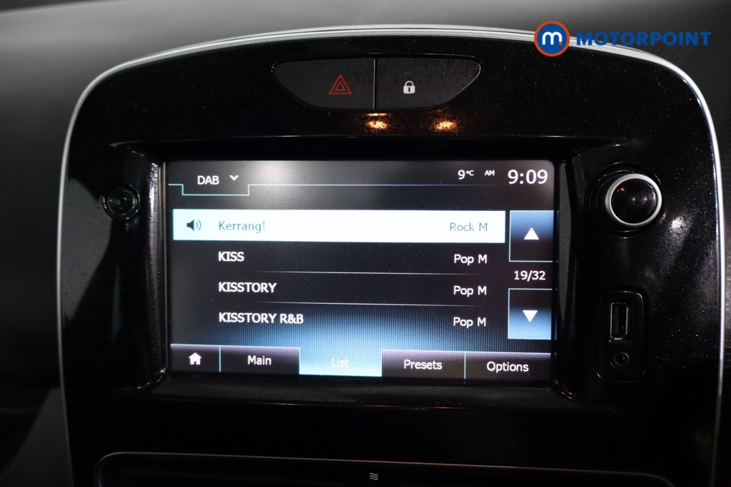 Renault Clio Dynamique Nav Manual Petrol Hatchback - Stock Number (1566509) - 5th supplementary image