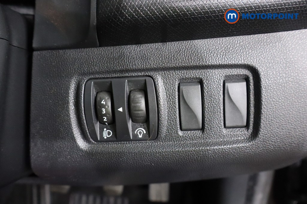 Renault Clio Dynamique Nav Manual Petrol Hatchback - Stock Number (1566509) - 18th supplementary image